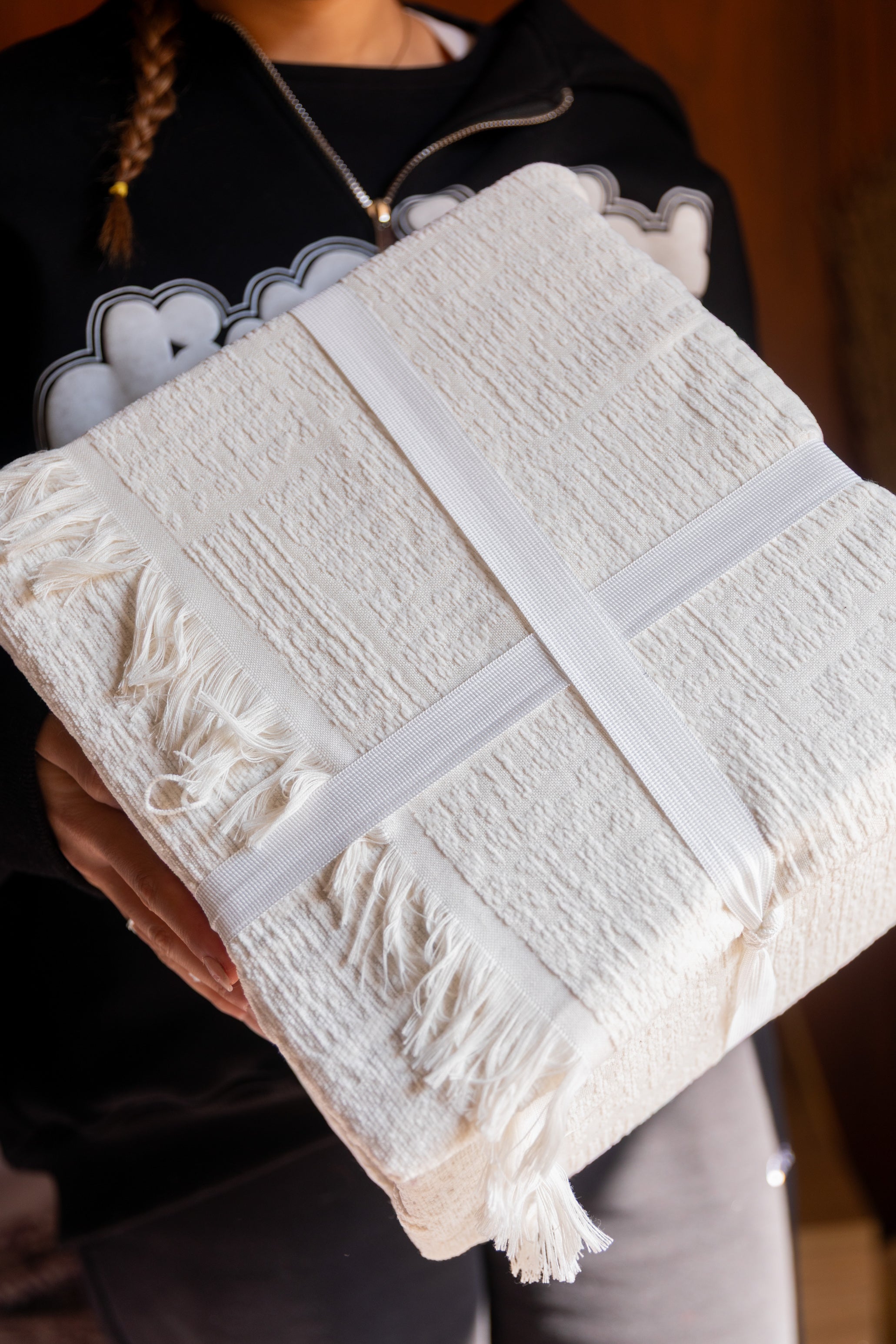 Lush Cotton Coverlet – Al Masa Linens